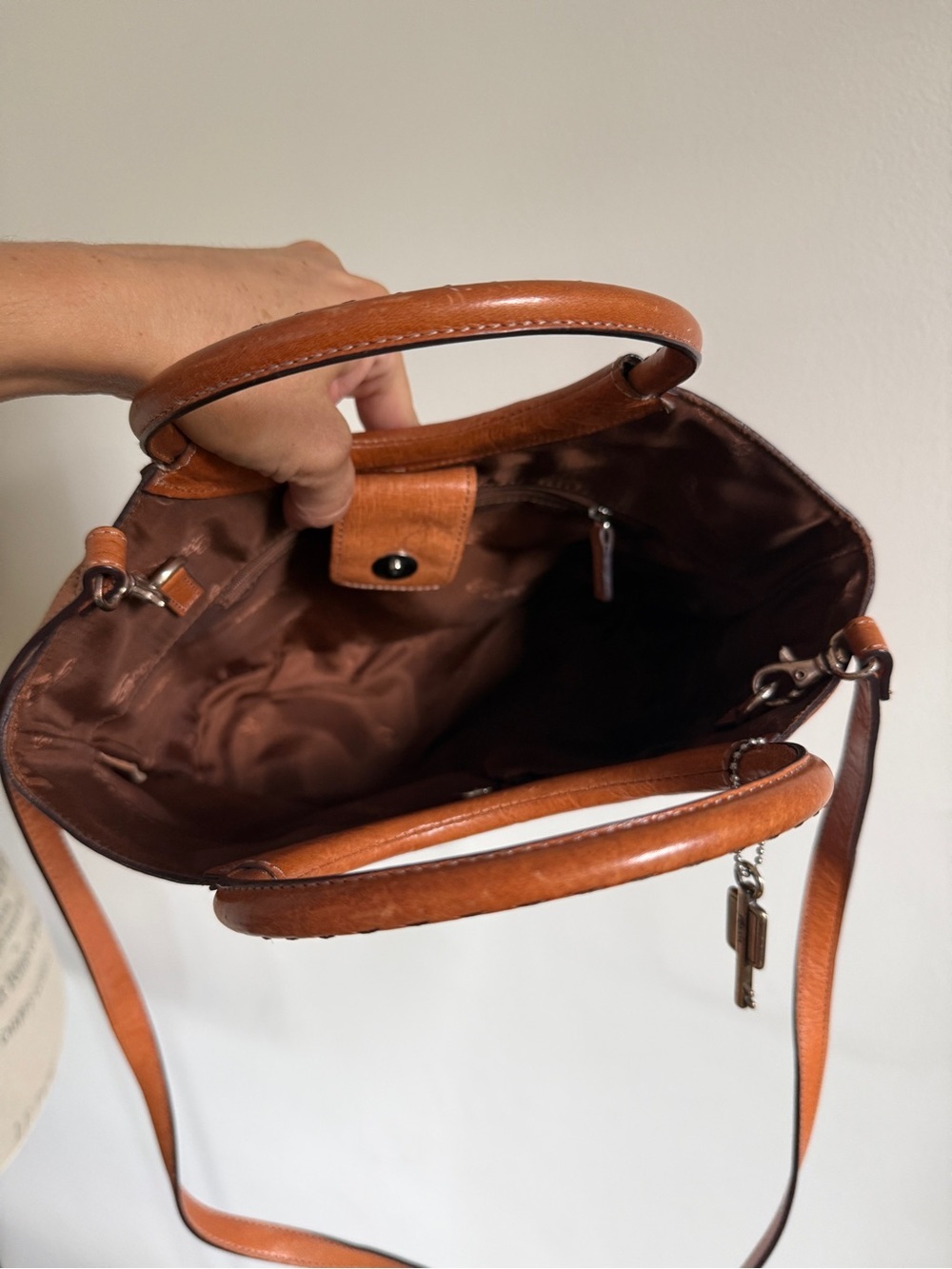 Vintage Fossil Brown Leather Circle-Handle Shoulder Bag - Picture 5 of 15